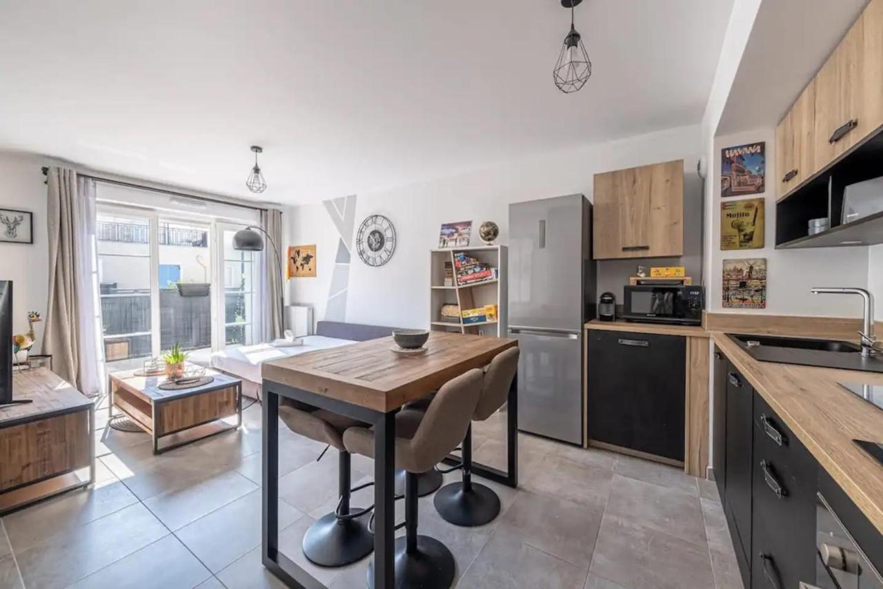 F2 Cozy Pour 4 Proche Disneyland - Fairytale Factory Villeneuve-Saint-Denis Dış mekan fotoğraf